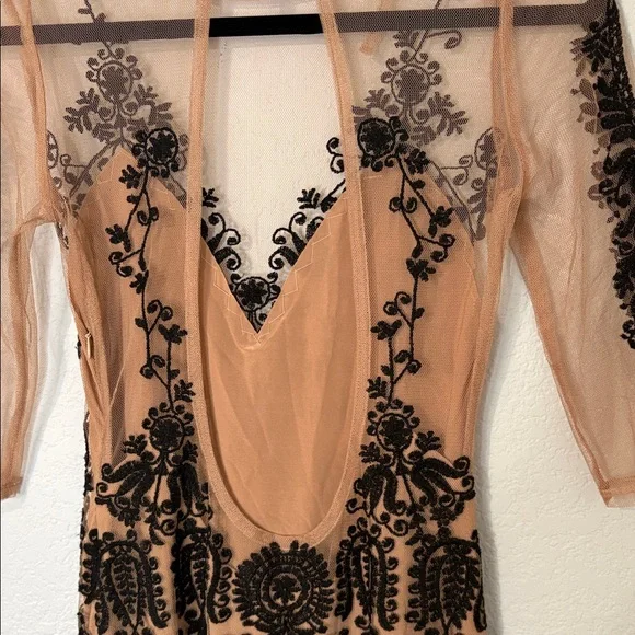 For Love & Lemons Bodycon Dress Tan Mesh Black Lace S - Picture 6 of 7